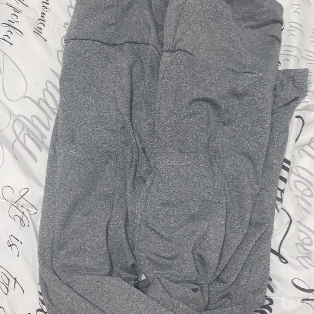 Gray leggings - Picture 3 of 3